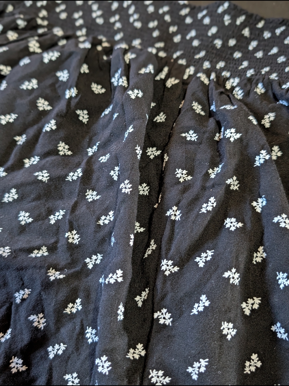Mossimo Supply Co.‎ Short Skirt Size M Pleated Floral  Black White - Picture 4 of 6